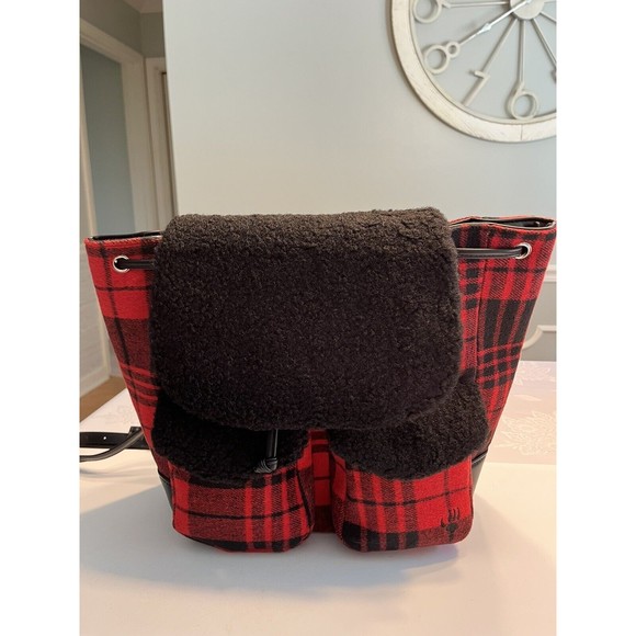 BearPaw | Bags | Bearpaw Faux Shearling Trim Drawstring  display picture 2